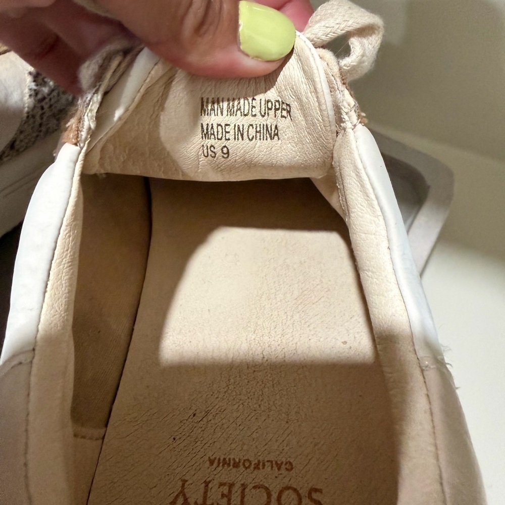 Oasis Society Size9 Women's Sneakers - Picture 4 of 8